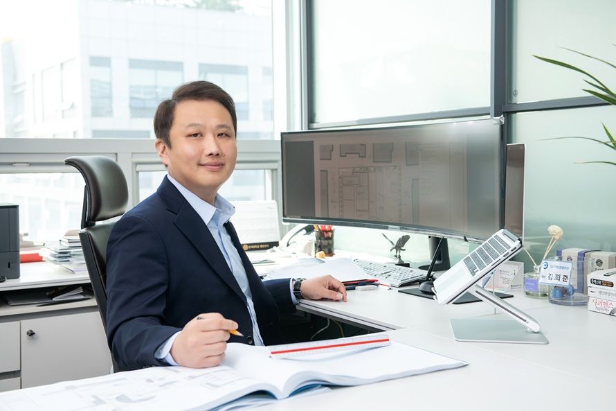 Advanced MBA 3기 김희준 원우1,000만 원 기부