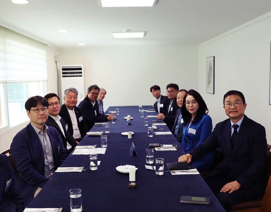 동창회 회장단과의 상견례
