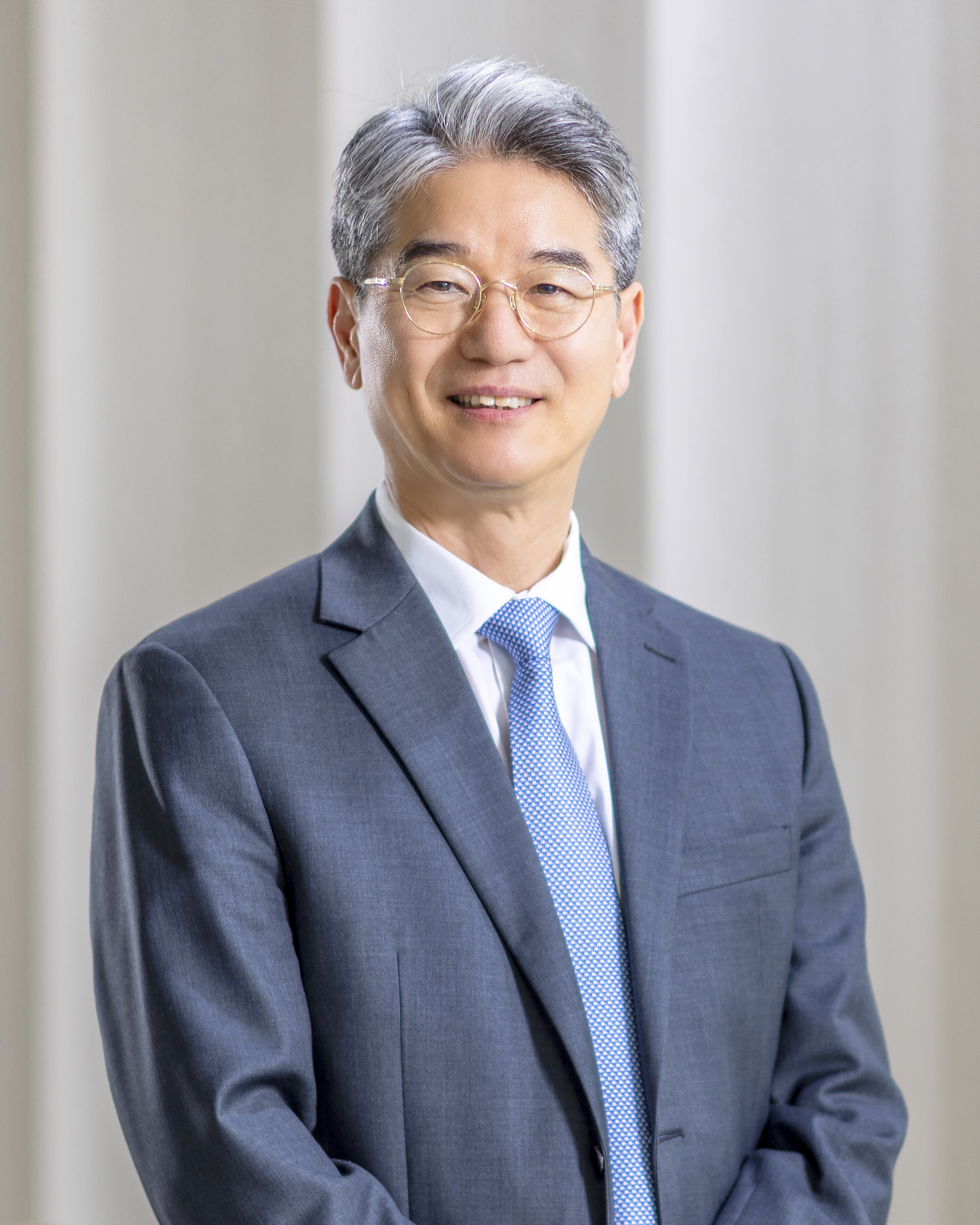 신현한