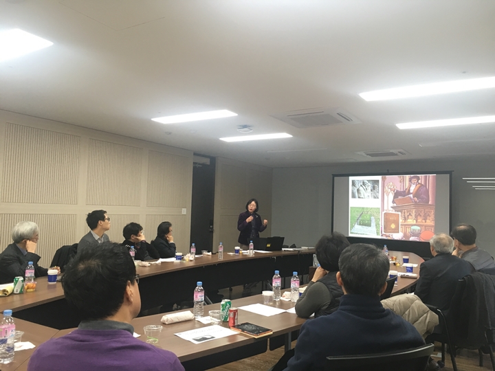 [런치포럼 10] 정미현 교수, "4차 산업혁명 시대의 신과 인간: 스위스 종교개혁과 관련하여"